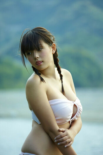 Ai Shinozaki