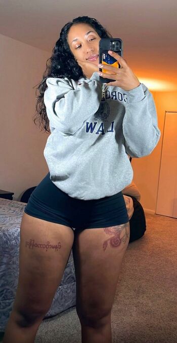 AishaaaMarie