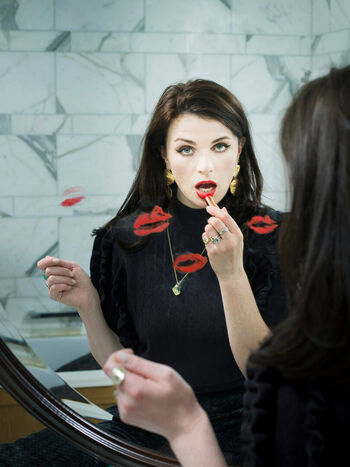 Aisling Bea