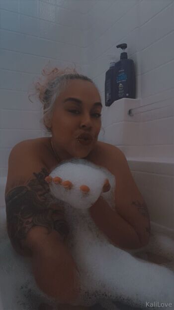akiliahightower32
