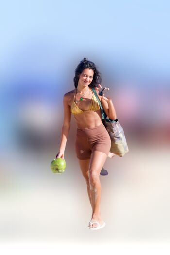 Alane Dias