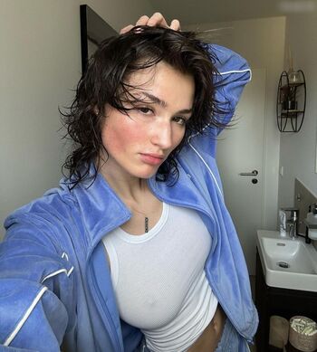 aleandrafrerk / ale4ndra