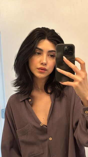 Alexa Mansour
