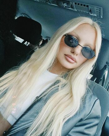 Alexandra Stan