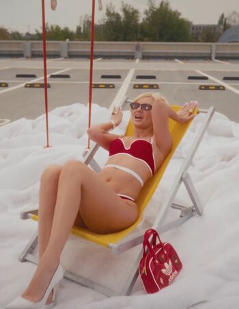 Alexandra Stan