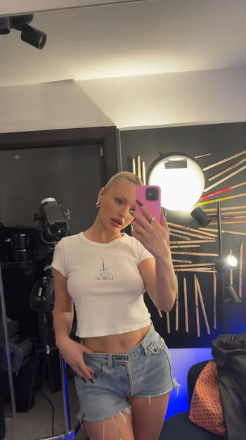 Alexandra Stan