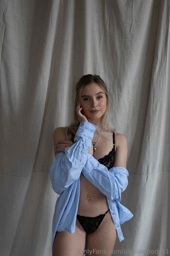alexiawoods11