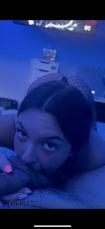 alexxis.nicole