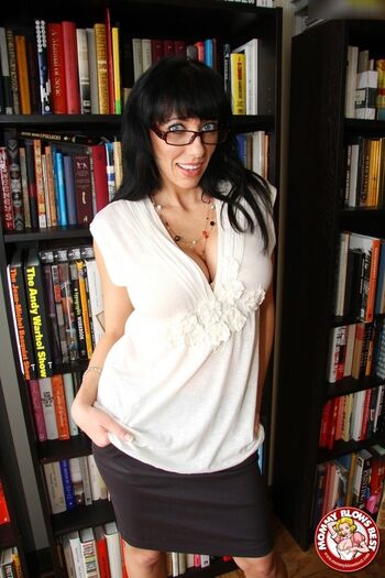 Alia Janine