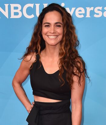 Alice Braga