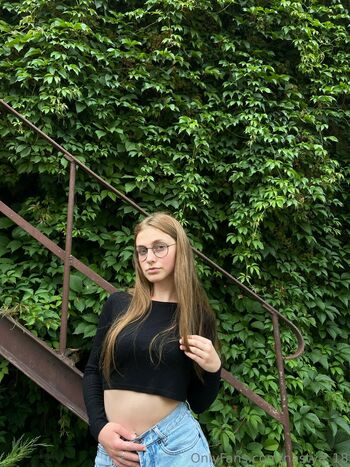 Alice_in_wonderland18