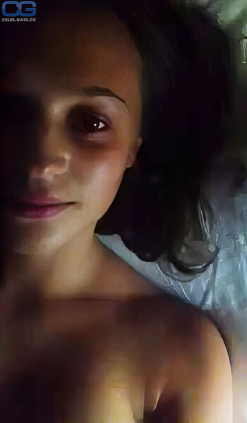 Alicia Vikander