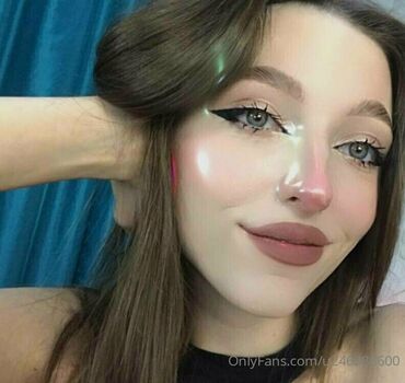 alisa_blanche
