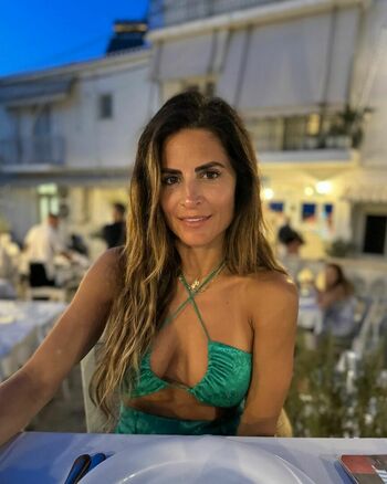 Alison Victoria