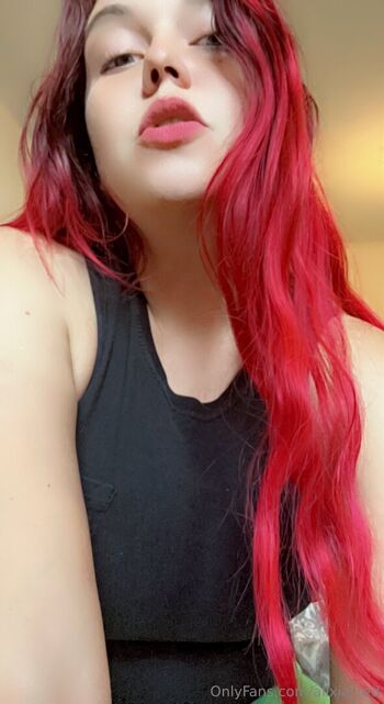 alixia_red