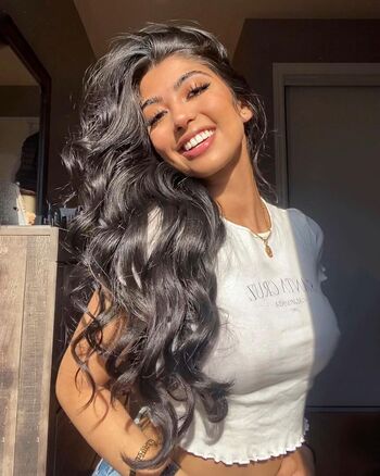 Aliza Shan
