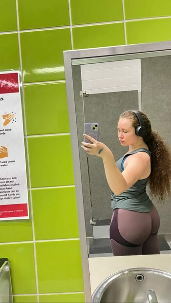 Alyssa Cleversey