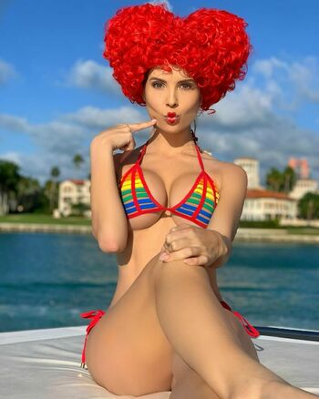 Amanda Cerny