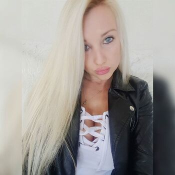 Amber Koltzow Bastick