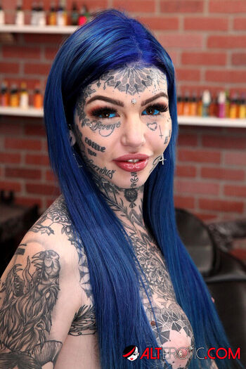 Amber Luke