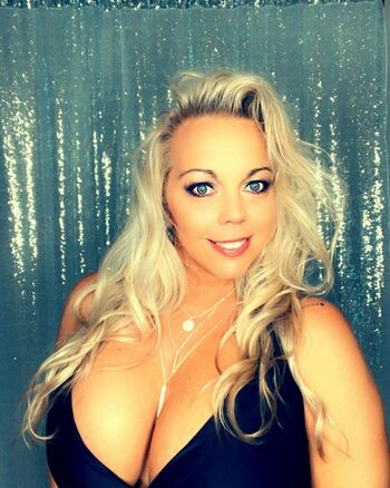 Amber Lynn Bach