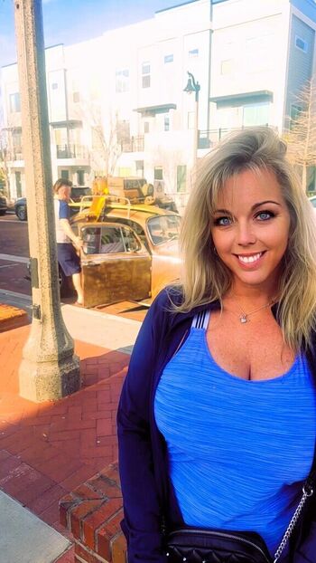 Amber Lynn Bach