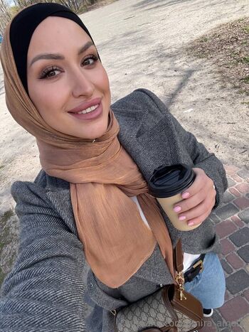 Amira_amour