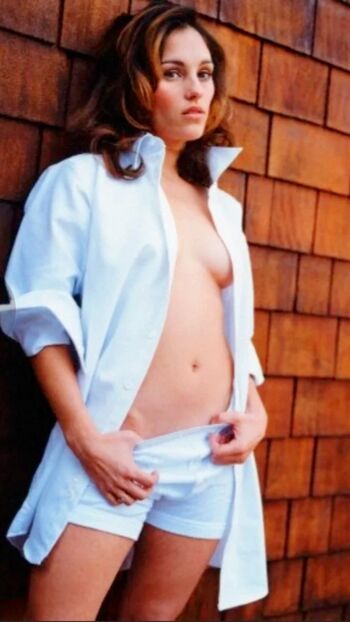 Amy Jo Johnson