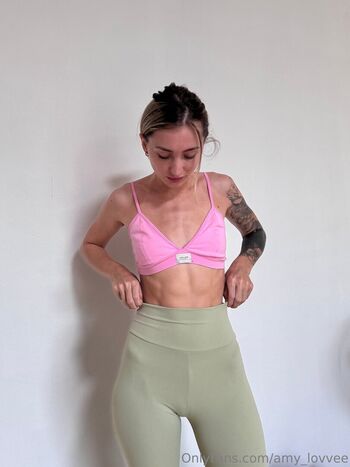 Amy_lovvee