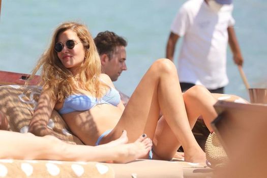 Ana Beatriz Barros
