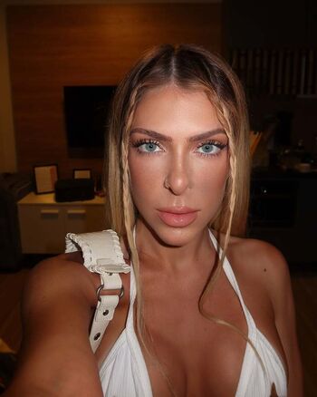 Ana Bruna Avila