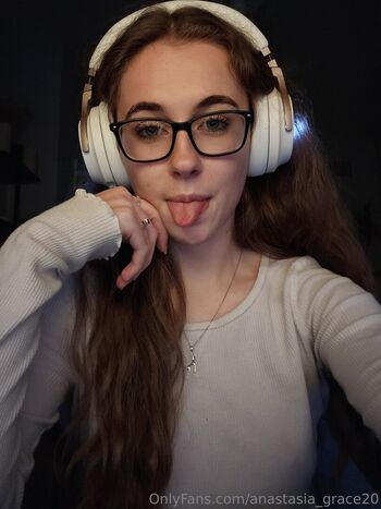 anastasia_grace20