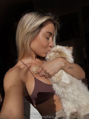 anastasiajadore