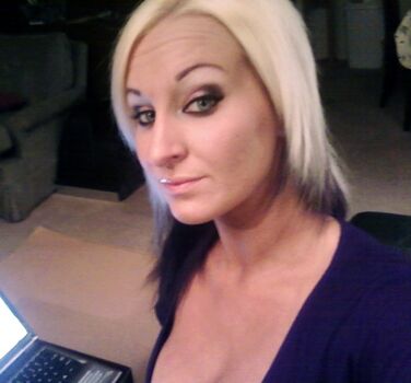 Angela Hunt