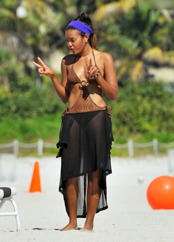 Angela Simmons