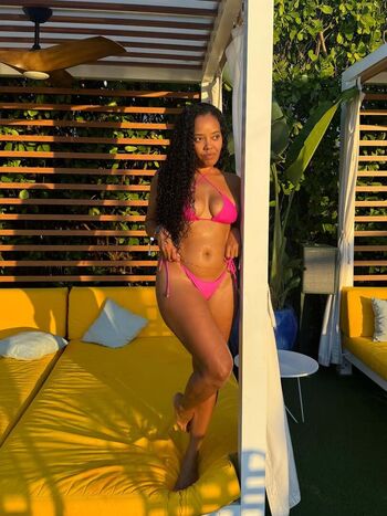 Angela Simmons