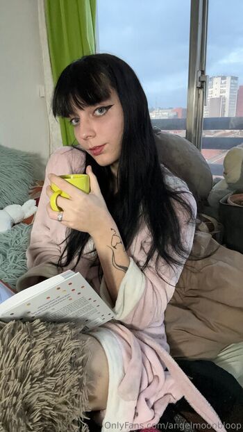 angelmoonbloop