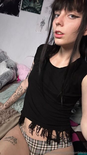 angelmoonbloop