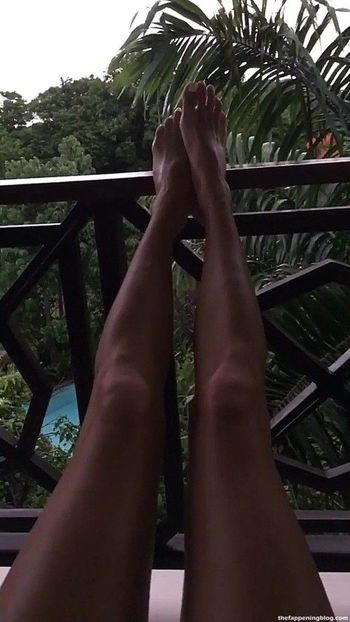 Angie Harmon