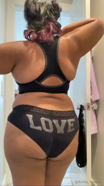 anita_haadik