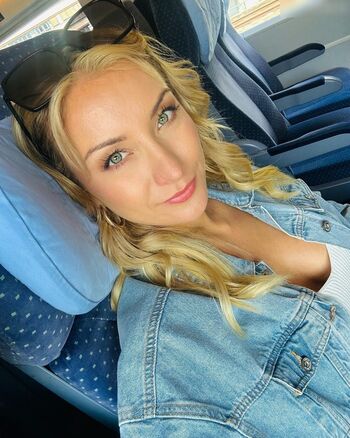 Anna-Carina Woitschack