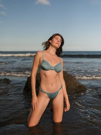 Anna Corinna Samek