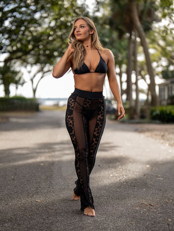 Anna Jay