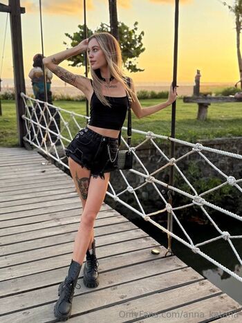 anna_katana