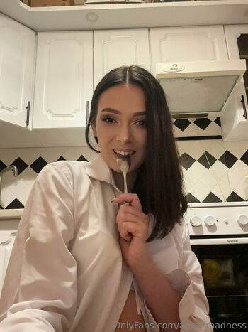 anna_madness