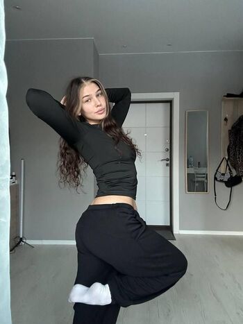 anna_six