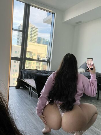 annabellaivy