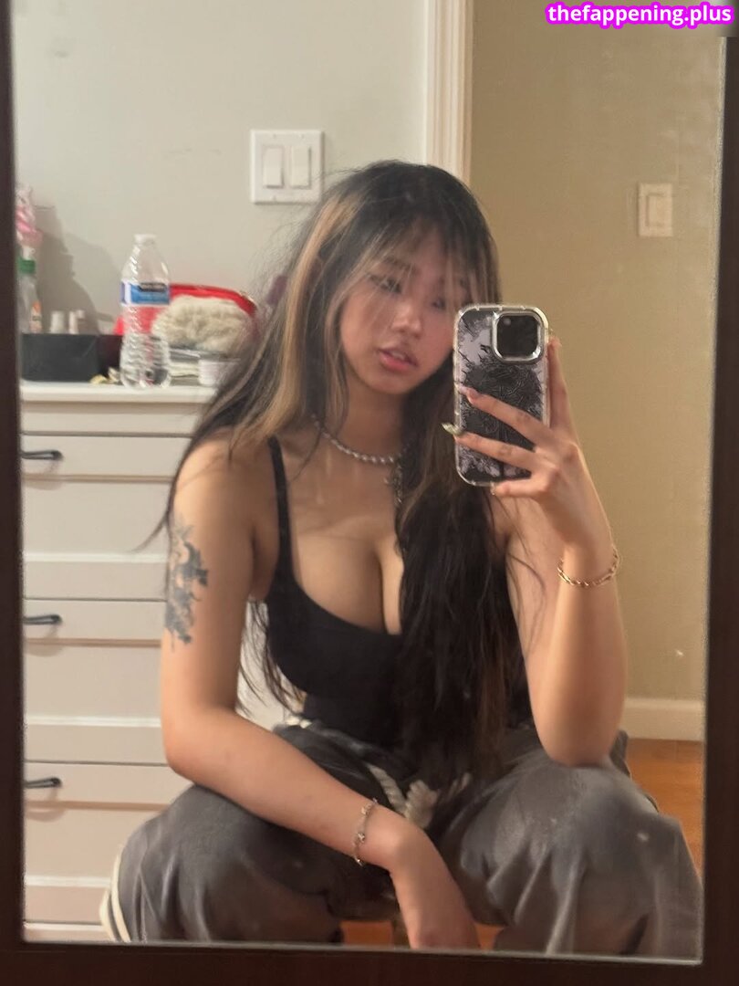 Annie Zheng (@cellow111)
