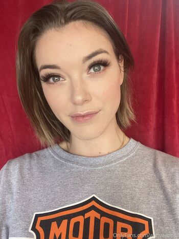 Anny Aurora