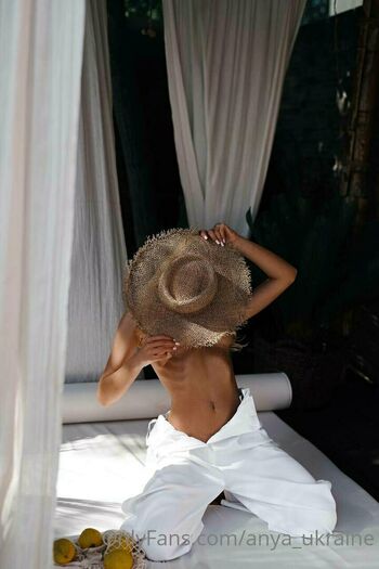 anya_ukraine